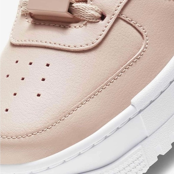 Nike Air Force 1 Pixel (NWOT) - Picture 9 of 10